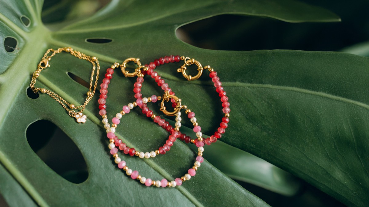 Schema Assortimento di bracciali in pietra naturale Schema Assortimento di bracciali in pietra naturale