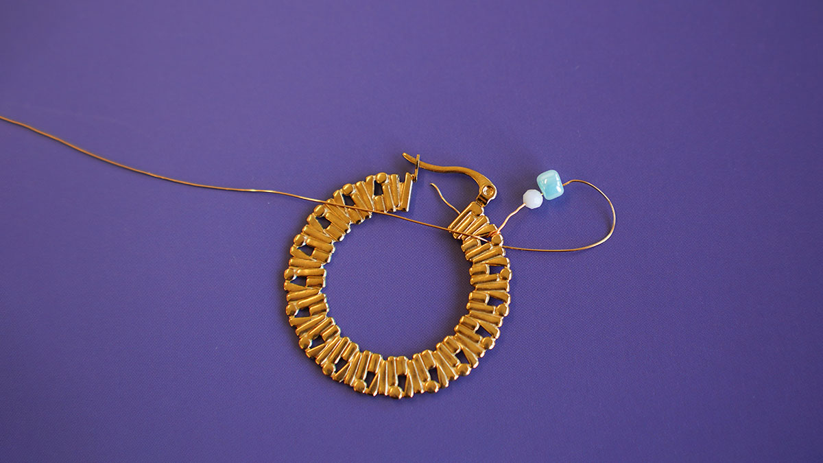 Creoli in perline e pietre naturali : Tappa 2 Creoli in perline e pietre naturali : Tappa 2