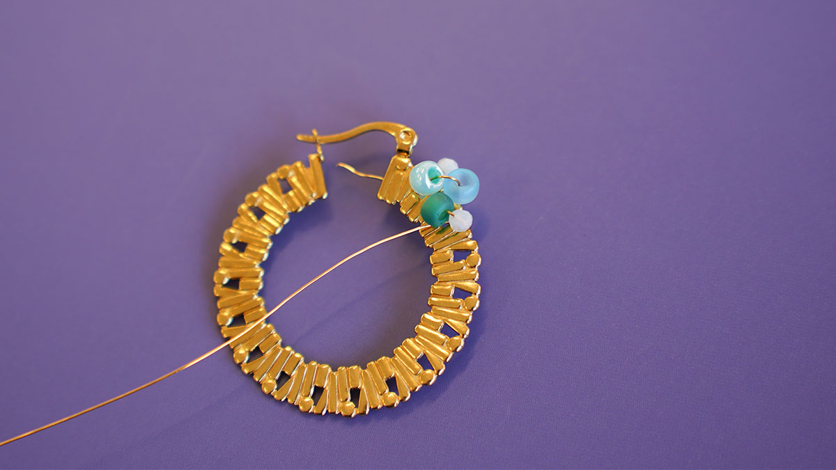 Creoli in perline e pietre naturali : Tappa 4 Creoli in perline e pietre naturali : Tappa 4