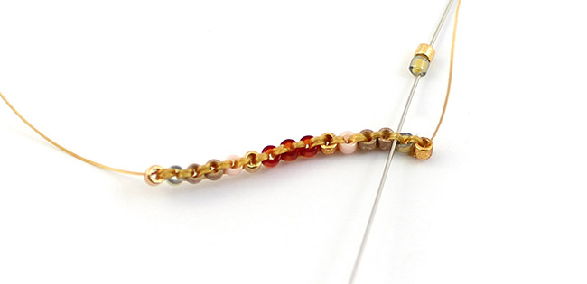 Bracciale Brick Stitch diamante oro bordeaux : Tappa 6 Bracciale Brick Stitch diamante oro bordeaux : Tappa 6