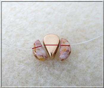 Collier DIY Siane avec des perles de verre Paros et Kos par Pucas Collier DIY Siane avec des perles de verre Paros et Kos par Pucas