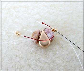 Collier DIY Siane avec des perles de verre Paros et Kos par Pucas Collier DIY Siane avec des perles de verre Paros et Kos par Pucas