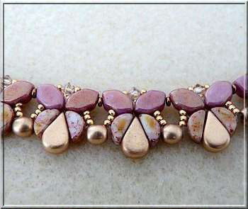 Collier DIY Siane avec des perles de verre Paros et Kos par Pucas Collier DIY Siane avec des perles de verre Paros et Kos par Pucas