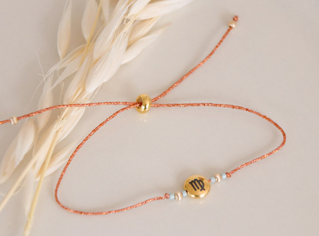 Braccialetto di perline lucide sottili segno zodiacale Vergine finale