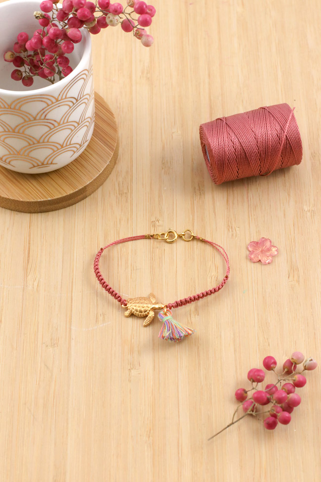 finale braccialetto-macramè-insert-tartaruga-and-nappa