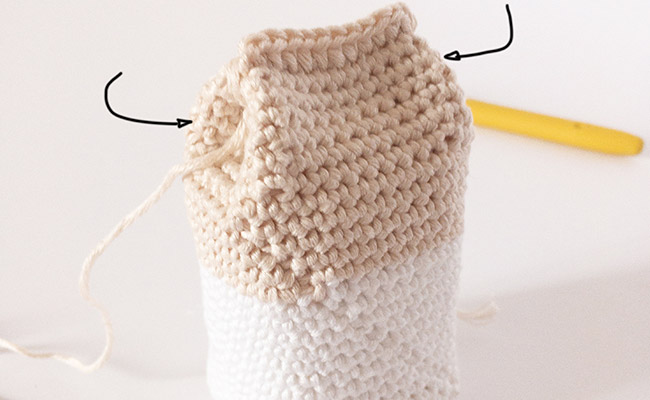 passaggio 6- scatola di latte e biscotti all'uncinetto