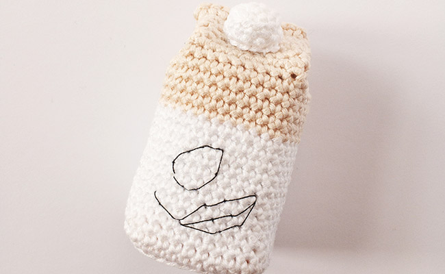 passaggio 8- cartone di latte e biscotti all'uncinetto