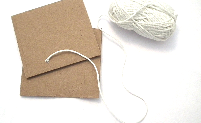 Step 2 - DIY Deco - Ricicla una lattina - produzione di pompon