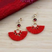 Piccolo pendente ventaglio con pompons sintetici 15x20 mm Bisque / Dorato x1