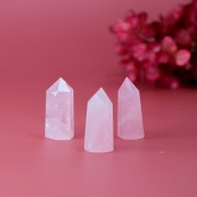 Punta di quarzo rosa sfaccettata - pietra gemma- Dimensione casualee x1