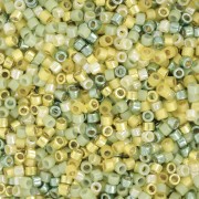 Verde - Mix Miyuki Delica 11/0 - Happy Yellow x8g Mix Miyuki Delica 11/0 - Happy Yellow x8g