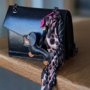 Attacco in paracord per portachiavi e borsa grigri - 22 cm - Giallo - Bianco x1