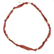 Mazelnut - Collana annodata in tessuto con perle dorate in acciaio inossidabile 304 - Nocciola x47cm Collana annodata in tessuto con perle dorate in acciaio inossidabile 304 - Nocciola x47cm