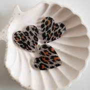 Ciondolo a cuore in acetato 31x32 mm - Leopardo nero glitterato - Arancione x1