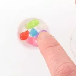 Fare delle inclusioni con resina usando uno stampo : Tappa 2 Fare delle inclusioni con resina usando uno stampo : Tappa 2