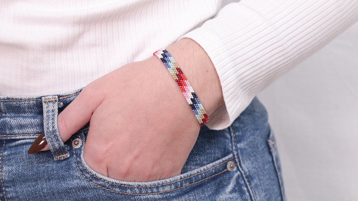 Schema Come si realizza un semplice intreccio Peyote? Schema Come si realizza un semplice intreccio Peyote?