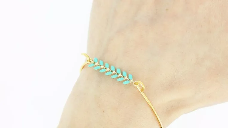 Set di bracciali e anelli Catena di terminali e collana da decorare Set di bracciali e anelli Catena di terminali e collana da decorare