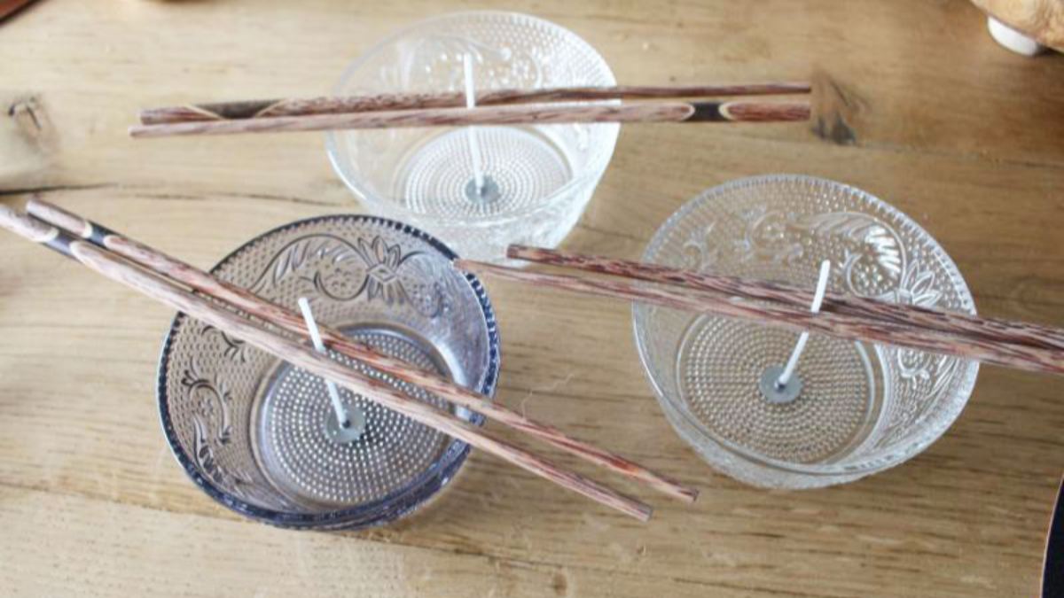 Candela profumata fai da te con fiori secchi : Tappa 2 Candela profumata fai da te con fiori secchi : Tappa 2