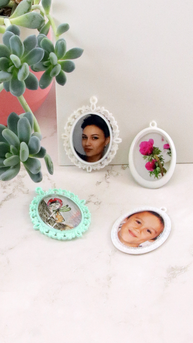 Schema Cornici in resina con inclusione di carta fotografica Schema Cornici in resina con inclusione di carta fotografica