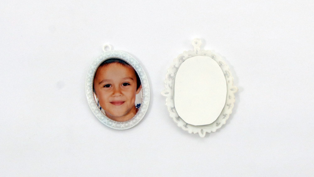 Cornici in resina con inclusione di carta fotografica : Tappa 4 Cornici in resina con inclusione di carta fotografica : Tappa 4