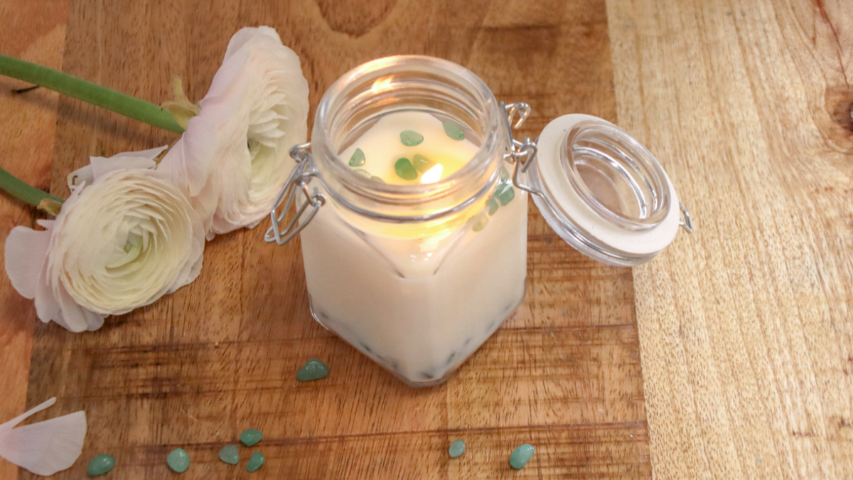 Candela fai da te Cera di soia e pietre preziose Aventurine Candela fai da te Cera di soia e pietre preziose Aventurine