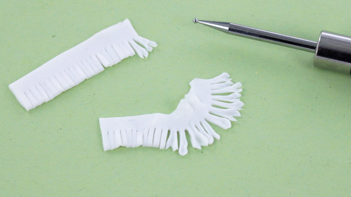 Orecchini di peonia in argilla polimerica : Tappa 3 Orecchini di peonia in argilla polimerica : Tappa 3