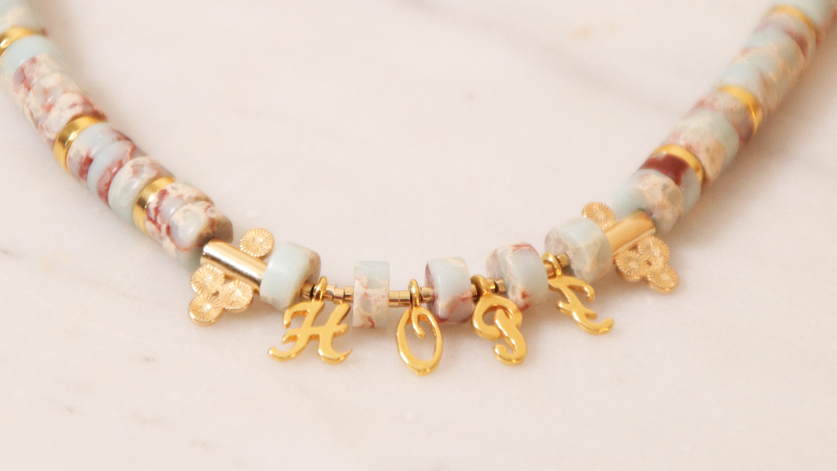 Girocollo fai da te con perline heishi per il messaggio : Tappa 3 Girocollo fai da te con perline heishi per il messaggio : Tappa 3