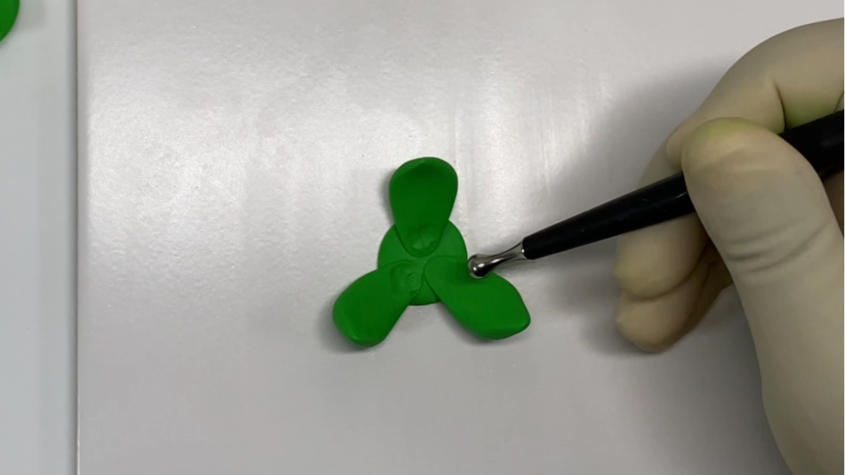 3 idee fai da te per riciclare i tuoi barattoli con l'argilla polimerica : Tappa 10 3 idee fai da te per riciclare i tuoi barattoli con l'argilla polimerica : Tappa 10