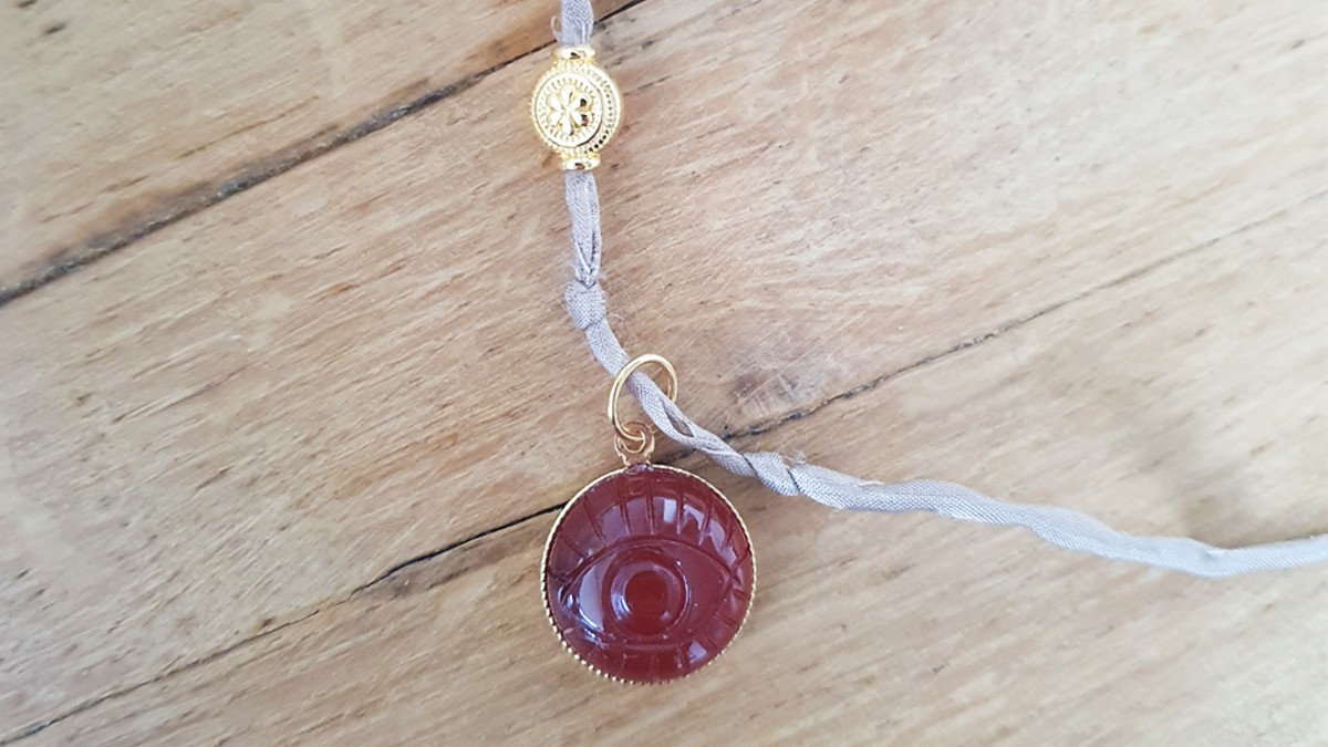 Collana trendy a più file con gemme di corniola e Unakite : Tappa 3 Collana trendy a più file con gemme di corniola e Unakite : Tappa 3