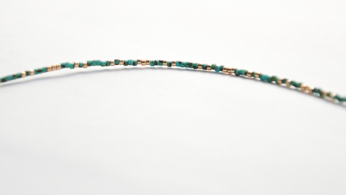 Cavigliera con catena fantasia e perline Miyuki : Tappa 4 Cavigliera con catena fantasia e perline Miyuki : Tappa 4