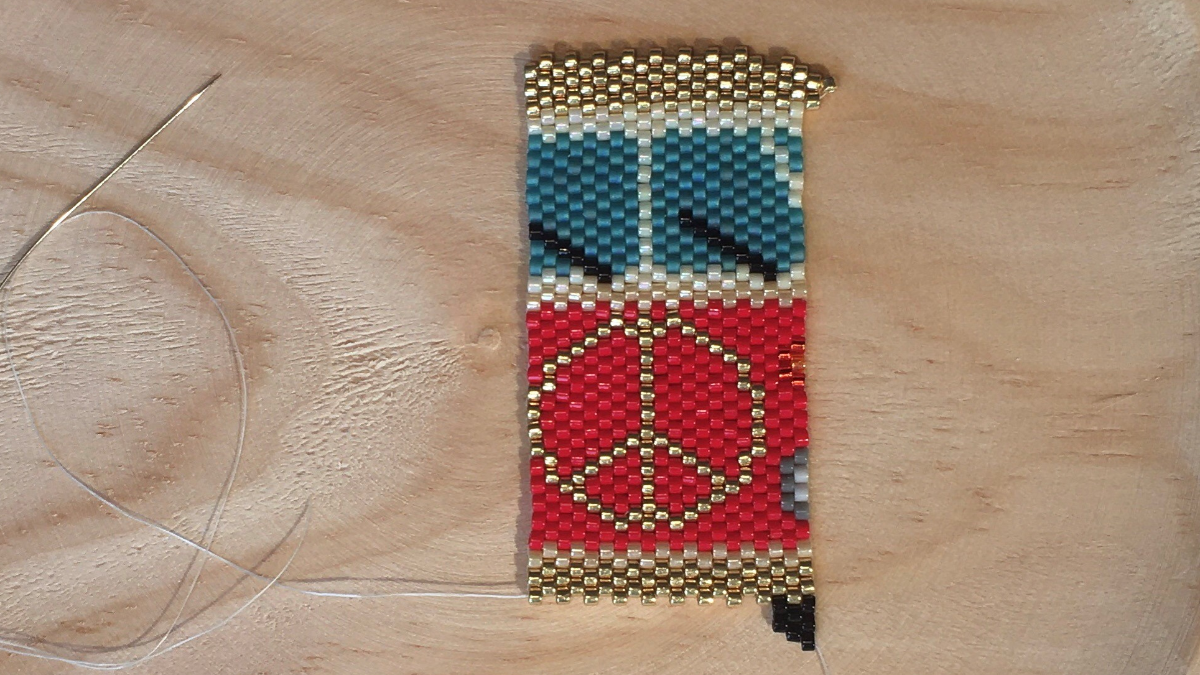 Tessitura Van in brickstitch con perline Miyuki Delicas 11/0 : Tappa 3 Tessitura Van in brickstitch con perline Miyuki Delicas 11/0 : Tappa 3