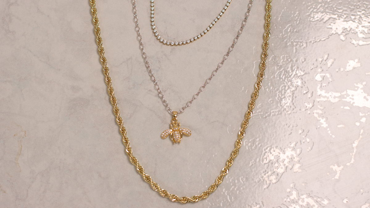 Schema Collana di api a più file argento-oro Schema Collana di api a più file argento-oro