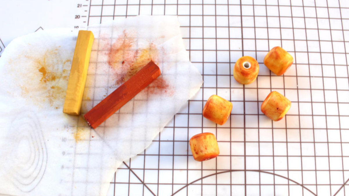 Collana con grandi perle di argilla polimerica, imitazione della ceramica : Tappa 5 Collana con grandi perle di argilla polimerica, imitazione della ceramica : Tappa 5