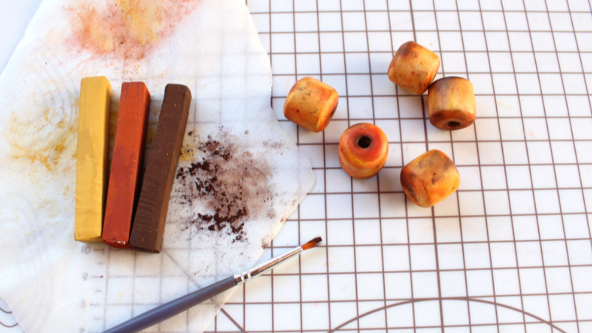 Collana con grandi perle di argilla polimerica, imitazione della ceramica : Tappa 6 Collana con grandi perle di argilla polimerica, imitazione della ceramica : Tappa 6