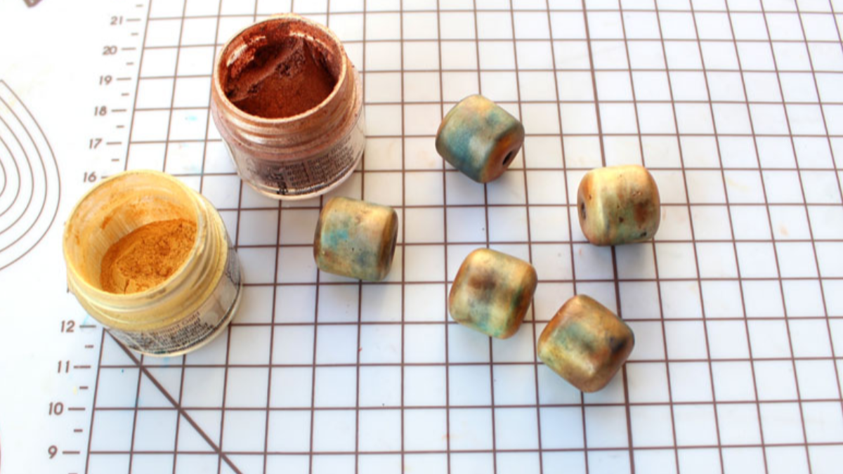 Collana con grandi perle di argilla polimerica, imitazione della ceramica : Tappa 8 Collana con grandi perle di argilla polimerica, imitazione della ceramica : Tappa 8