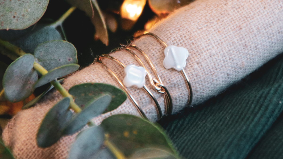 Anello in oro con perle di madreperla : Tappa 5 Anello in oro con perle di madreperla : Tappa 5