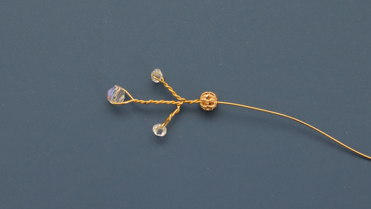 Fiocco di neve fai da te fatto di perline di cristallo e filo : Tappa 4 Fiocco di neve fai da te fatto di perline di cristallo e filo : Tappa 4