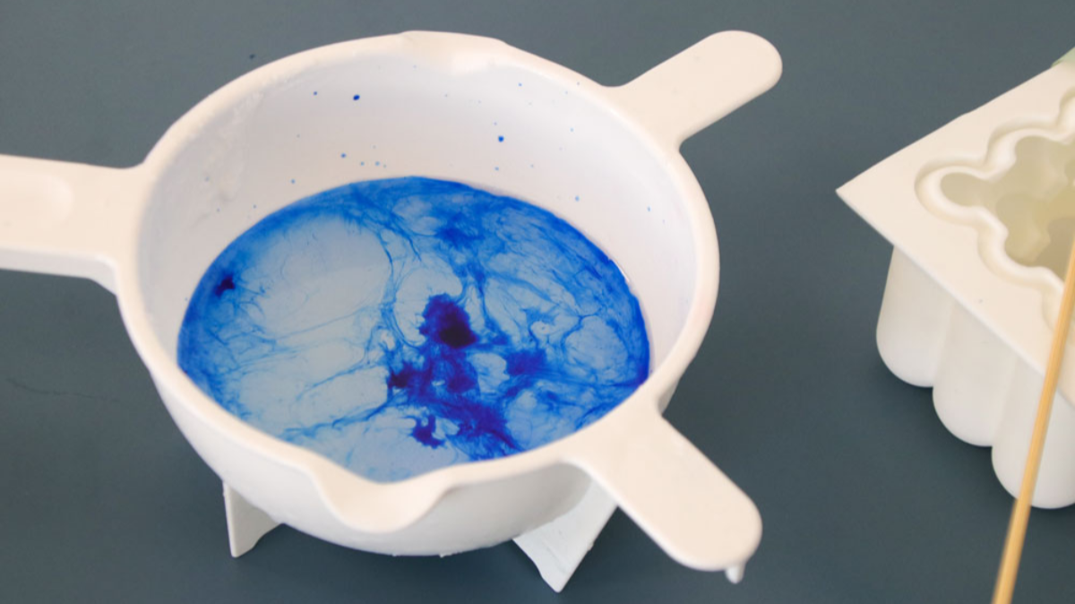 Candele a bolla fai da te profumate con lanvande e fiori secchi : Tappa 4 Candele a bolla fai da te profumate con lanvande e fiori secchi : Tappa 4