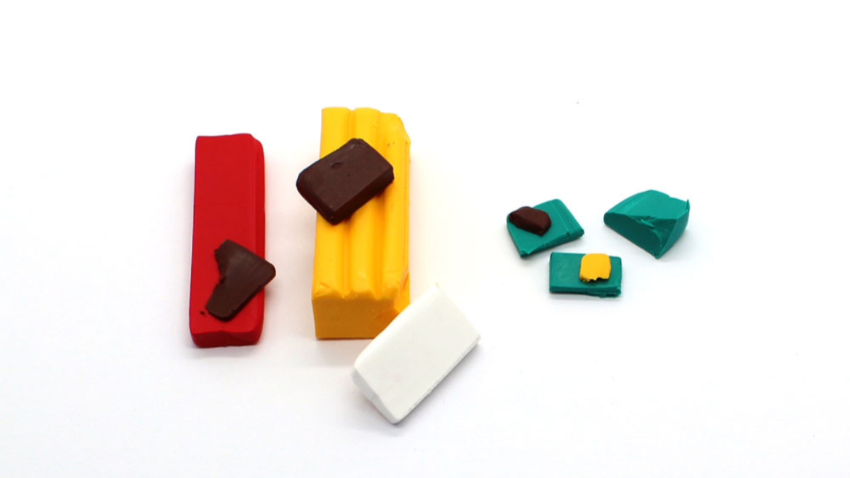 Orecchini in argilla polimerica texture piastra fiori : Tappa 1 Orecchini in argilla polimerica texture piastra fiori : Tappa 1