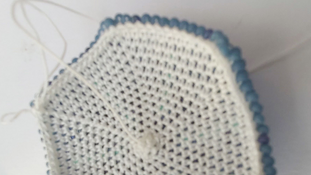 Guaina di Natale a spirale all'uncinetto fai da te : Tappa 5 Guaina di Natale a spirale all'uncinetto fai da te : Tappa 5