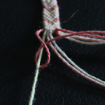 Tutorial per il braccialetto a spina di pesce : Tappa 9 Tutorial per il braccialetto a spina di pesce : Tappa 9