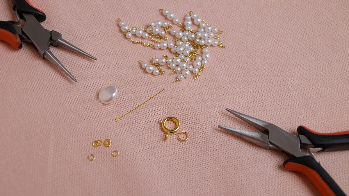 Bracciale a catena in madreperla : Tappa 1 Bracciale a catena in madreperla : Tappa 1