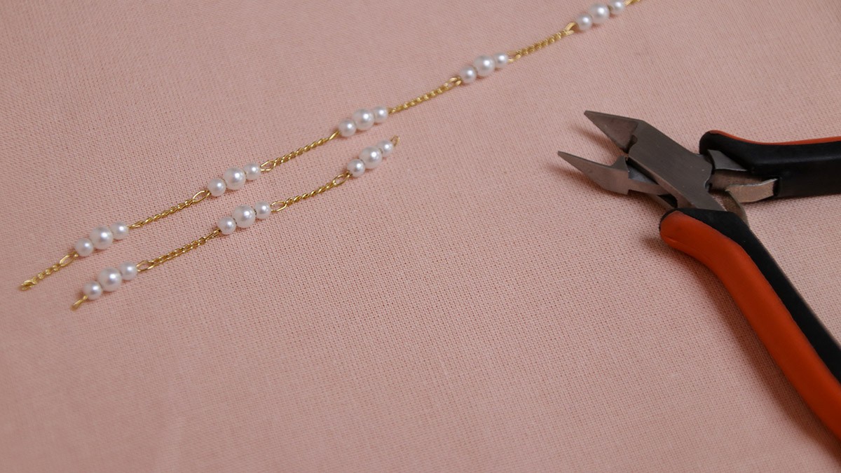 Bracciale a catena in madreperla : Tappa 2 Bracciale a catena in madreperla : Tappa 2