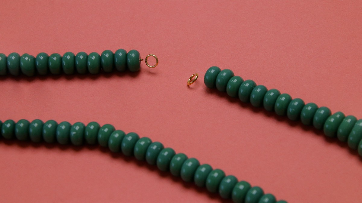 Tuto collana multi fili di perline heishi : Tappa 4 Tuto collana multi fili di perline heishi : Tappa 4