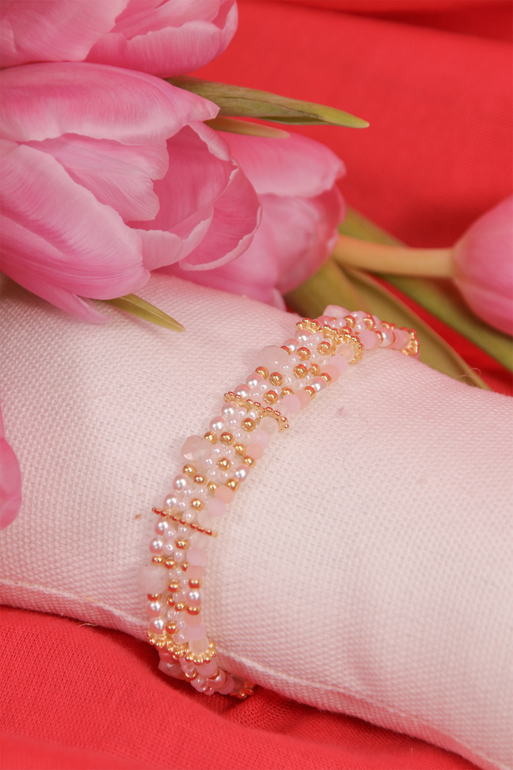 Schema Bracciale di fiori con perle di semi Multirang e chiusura Hiilos Schema Bracciale di fiori con perle di semi Multirang e chiusura Hiilos