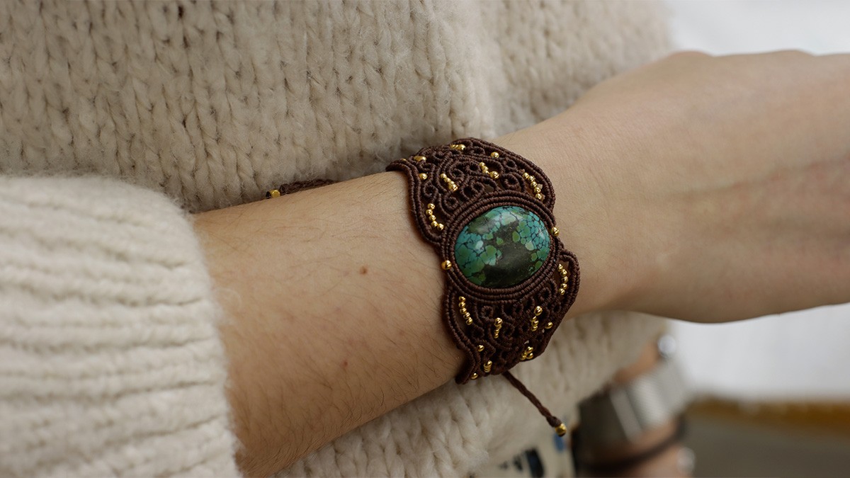 Tutorial per bracciale in micro macramè con cordoncino slam Tutorial per bracciale in micro macramè con cordoncino slam