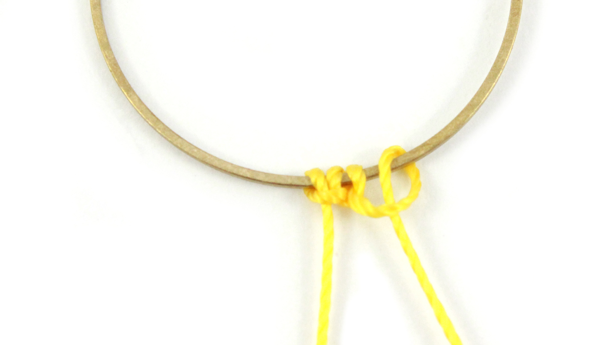 Orecchini in macramè misto e miyuki : Tappa 3 Orecchini in macramè misto e miyuki : Tappa 3