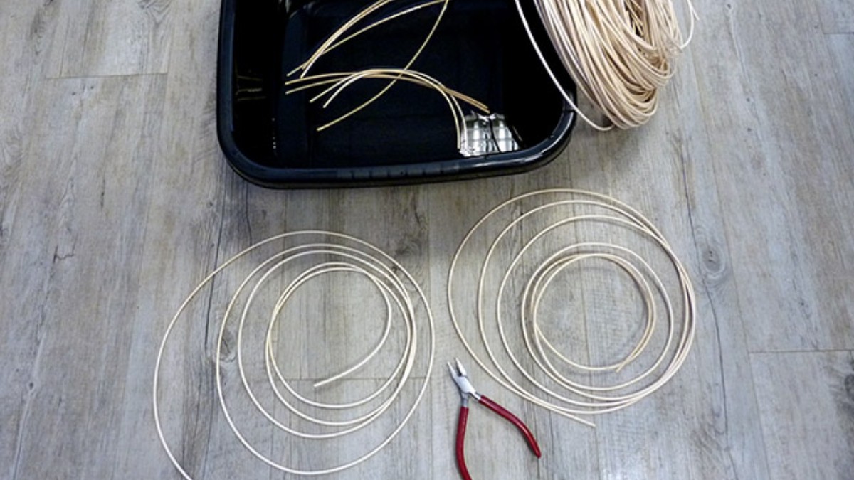 Facile fai da te - Specchio in rattan : Tappa 1 Facile fai da te - Specchio in rattan : Tappa 1