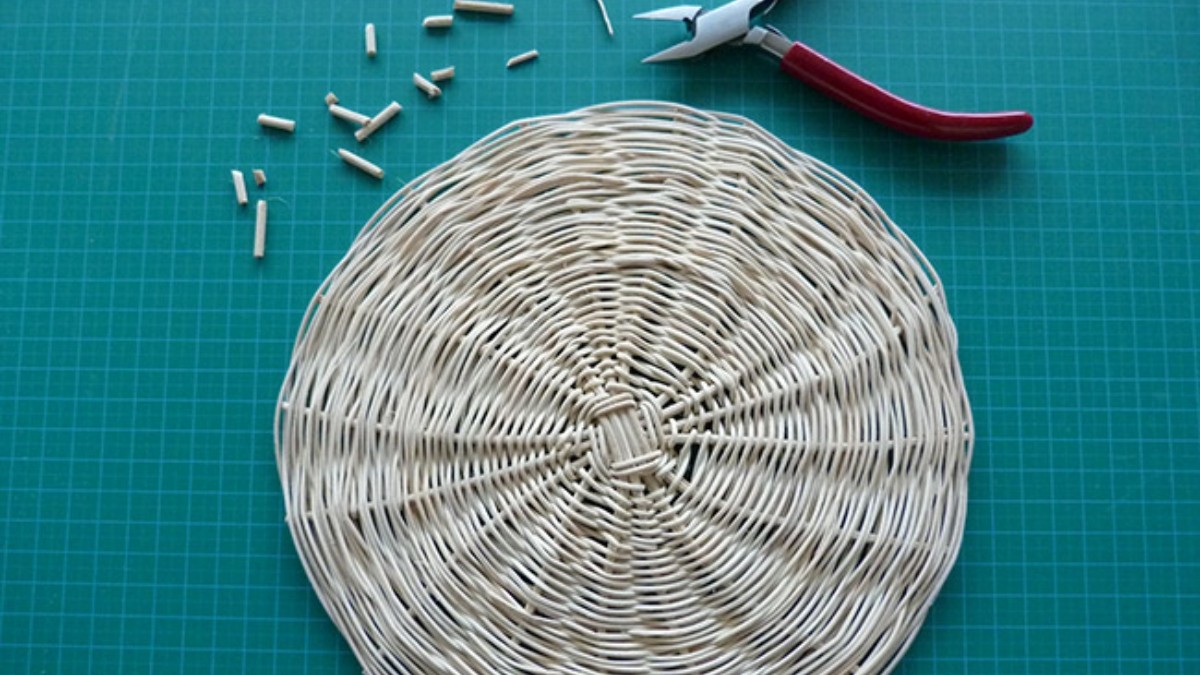 Facile fai da te - Specchio in rattan : Tappa 7 Facile fai da te - Specchio in rattan : Tappa 7