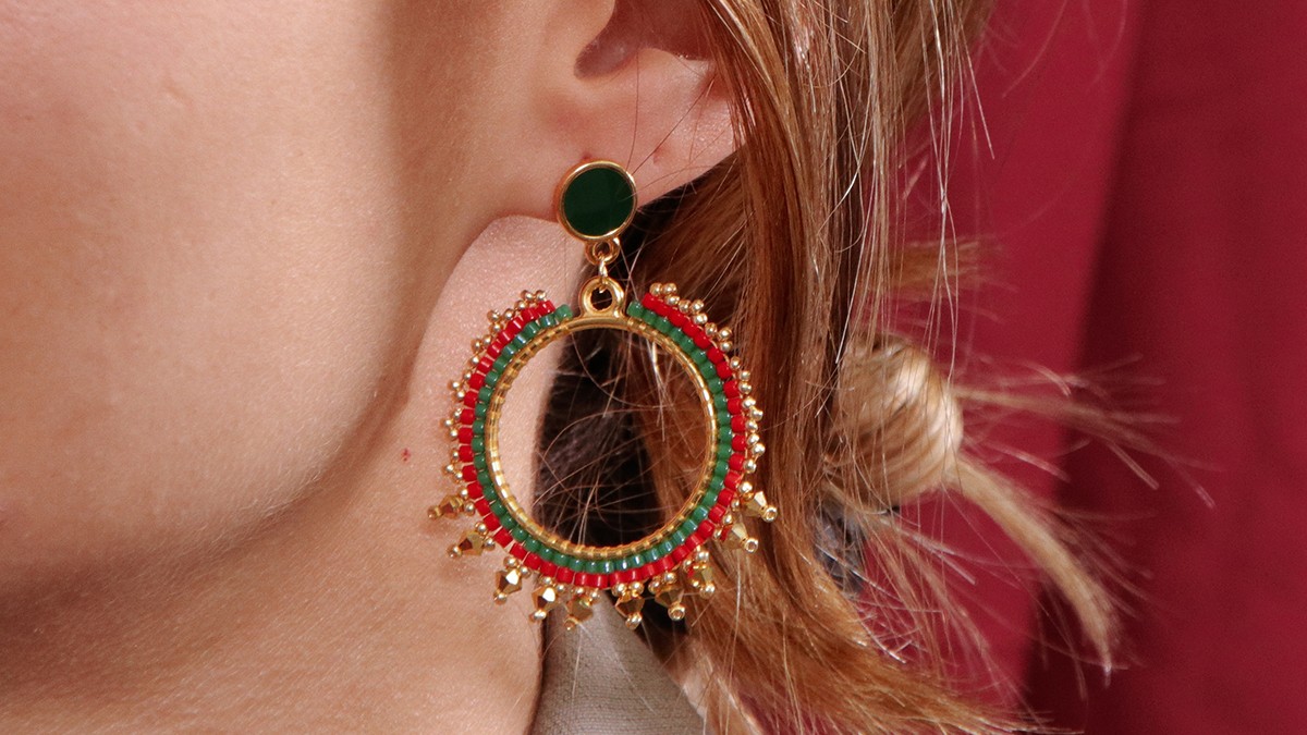 Schema Orecchini con perle Miyuki rosse e verdi a raggiera Schema Orecchini con perle Miyuki rosse e verdi a raggiera